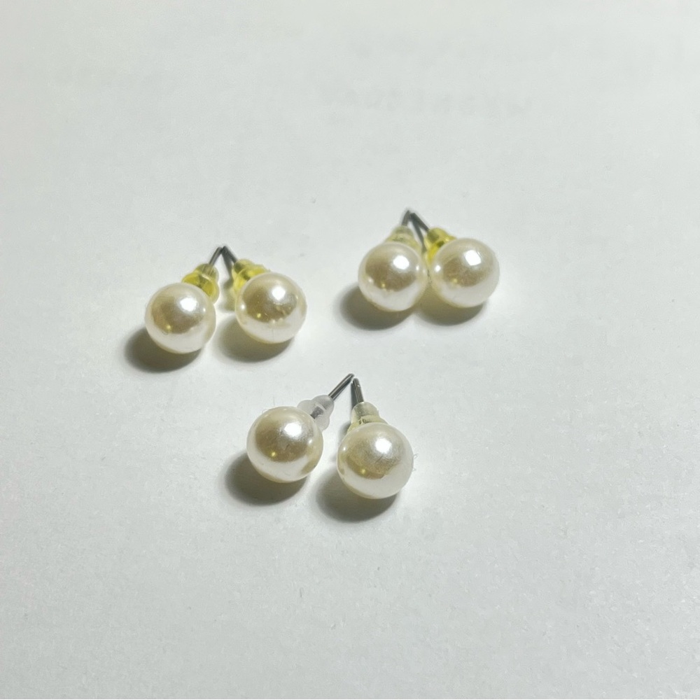 Classic Pearl Drop Earrings
